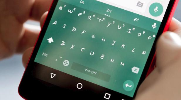 Font Motorola Droid Turbo 2 Tanpa PC